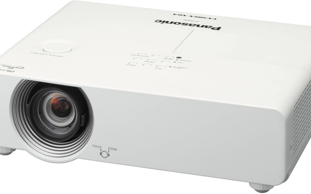 經濟實惠的 5000 流明投影機租借服務