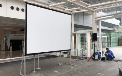投影機喇叭電視租賃：6200流明投影機150吋銀幕55吋電視會議組合